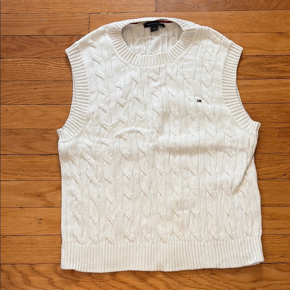 Tommy Hilfiger Women’s Cream Cable Knit Sweater Vest
